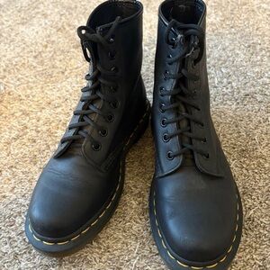 New Women’s 6 (UK3) Dr Martens 1460 boots